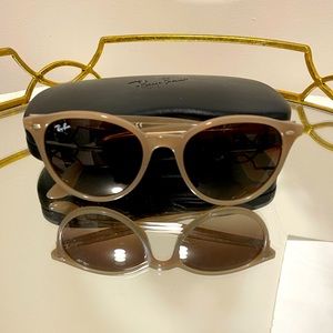 Ray-Ban Tan Sunglasses
